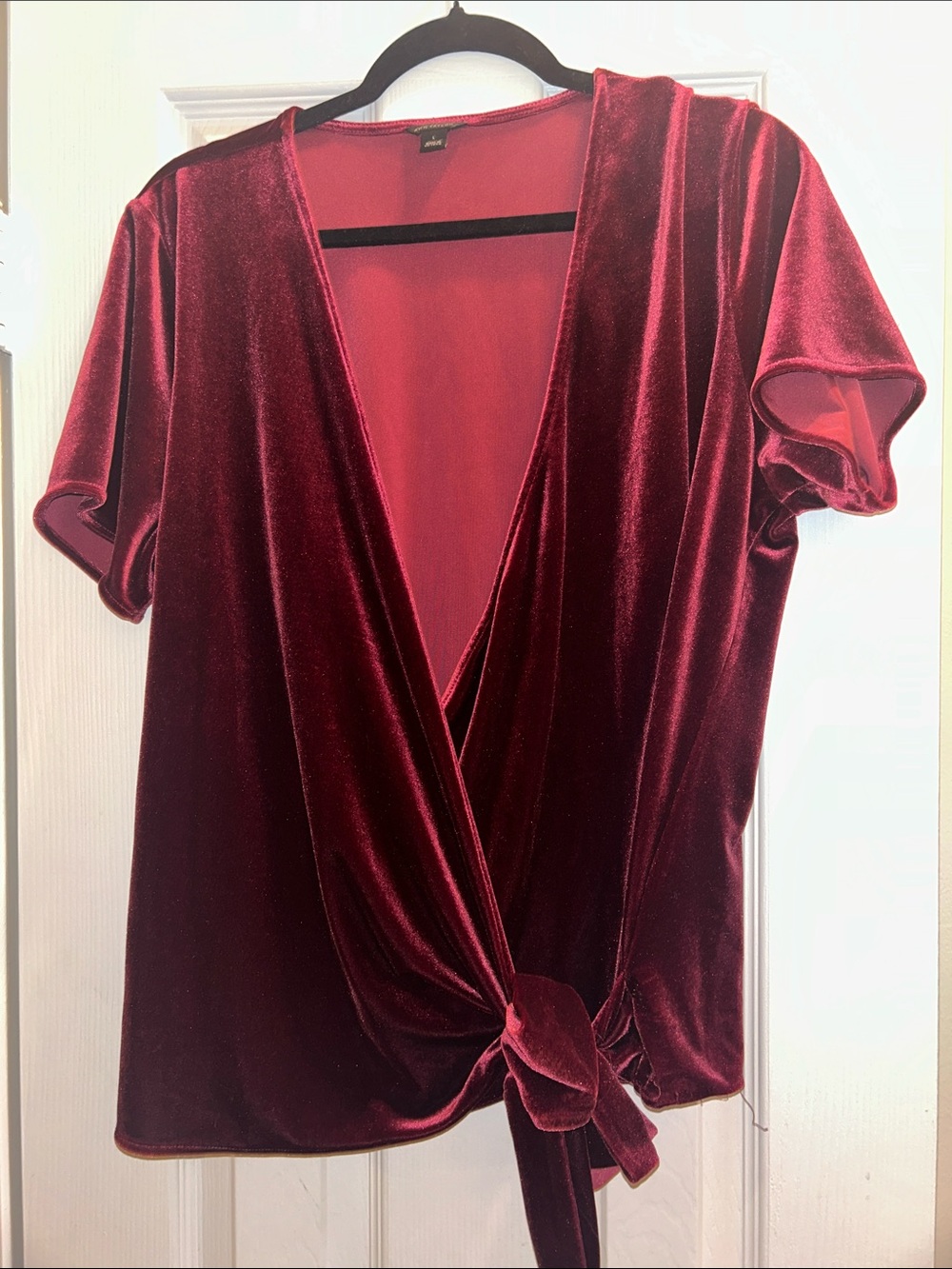 Ann Taylor Velvet Tie-Front Wrap Blouse in Deep Wine Large Festive Holiday